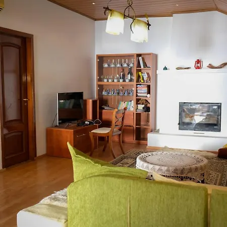 Step, With Balcony Διαμέρισμα Τίρανα